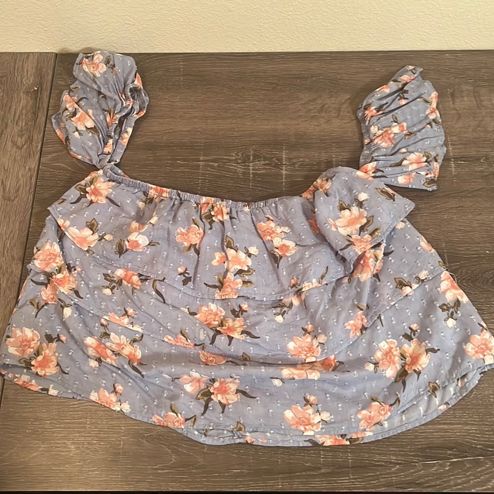 American eagle crop top
